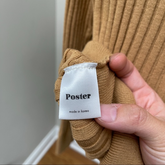 POSTER Diagonal Button Down Cardigan - Picture 5 of 5